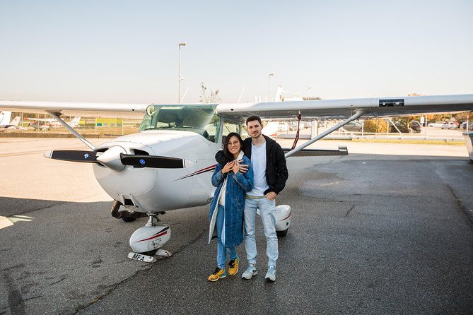 fly-above-lyon-in-a-private-plane