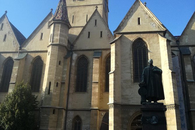 fortified-churches-countryside-and-sibiu1-4-persons