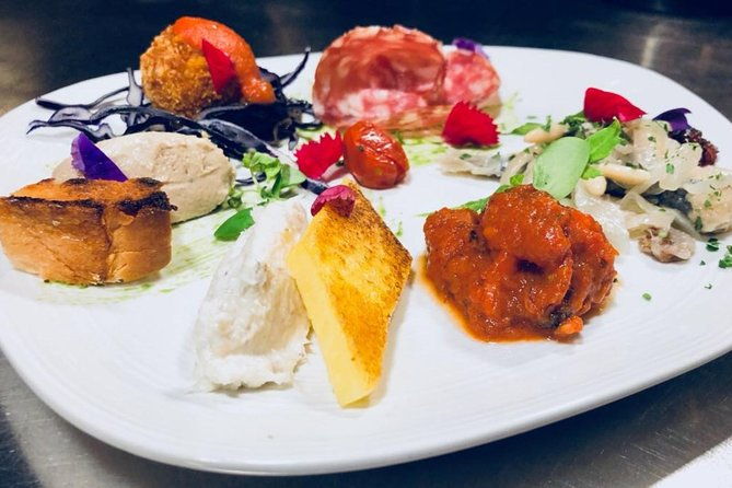 four-course-food-wine-pairing-elegant-dinner-in-venice