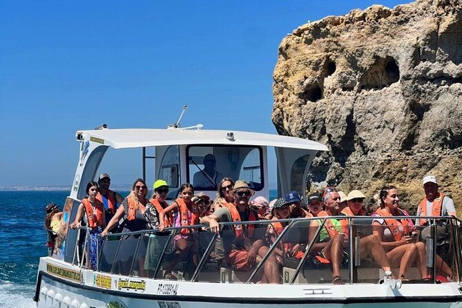 from-lisbon-to-algarve-portimao-boat-trip-to-benagil-sea-cave