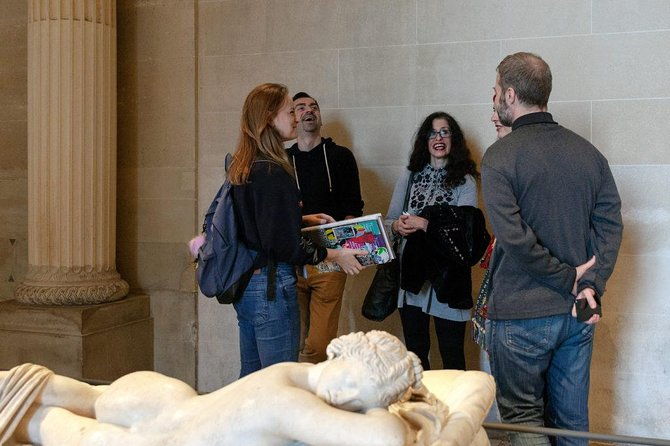 from-louvre-to-street-art-original-museum-guided-tour-skip-the-line