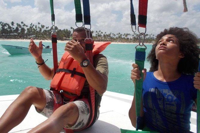 from-punta-cana-amazing-activity-parasailing-hotel-pickup
