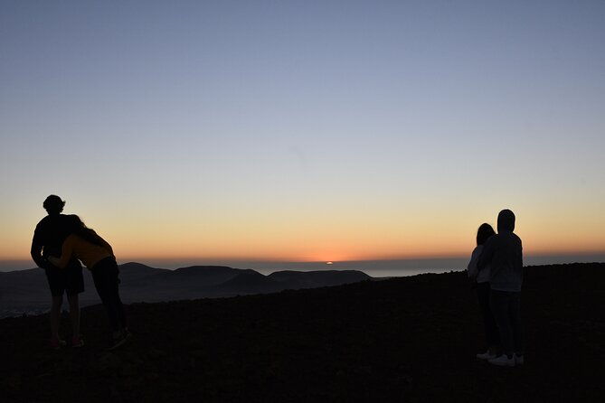 fuerteventura-full-moon-hike-sunset-to-moonrise