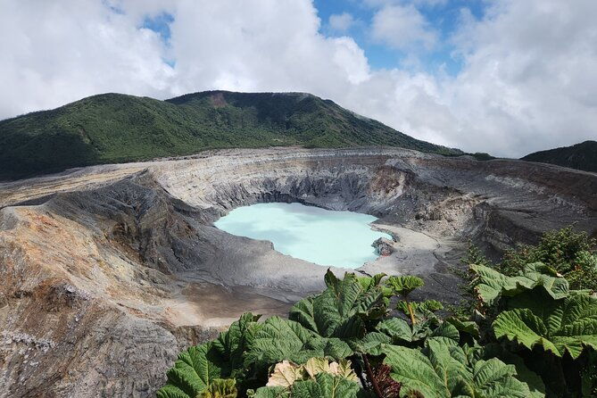 full-day-poas-volcano-la-paz-waterfall-gardens-and-coffee-plantation-experience