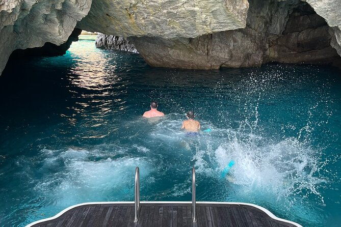full-day-private-boat-tour-to-the-island-of-capri