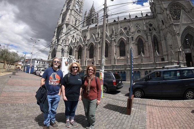 full-day-private-quito-city-tour-with-teleferico-rucu-pichincha-volcano-hike