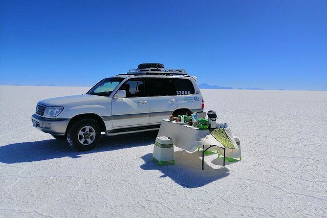 full-day-private-tour-to-salar-de-uyuni-2