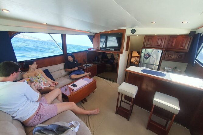 full-day-taboga-island-and-fishing-onboard-a-private-yacht
