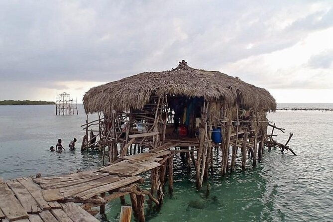 full-day-to-ys-falls-border-floyds-pelican-bar