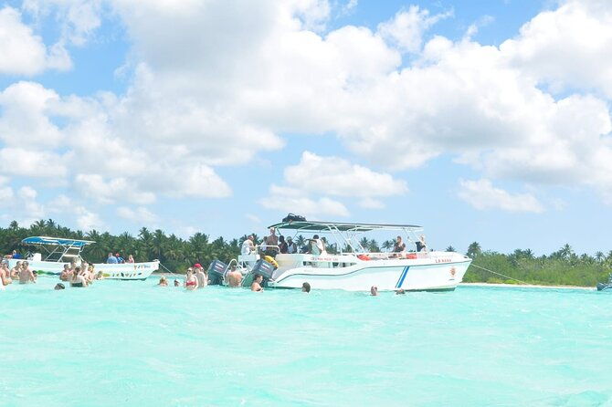 full-day-tour-to-saona-island-by-catamaran-and-speedboat