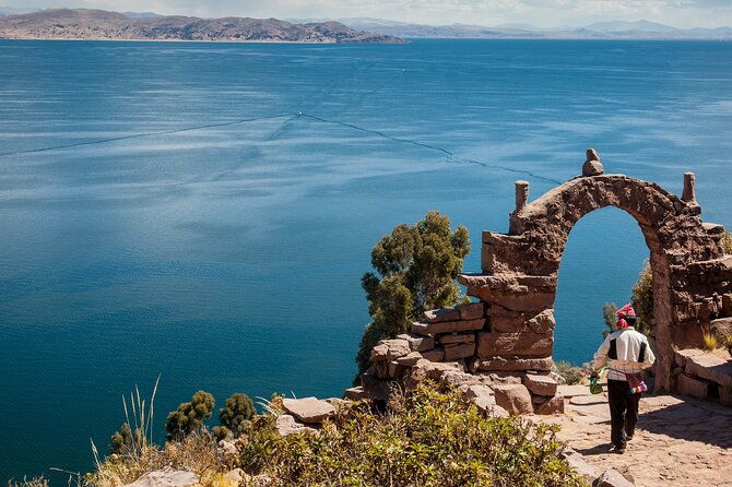 full-day-tour-uros-and-taquile-islands-speed-boat