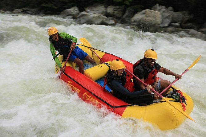 fun-rafting-awesome-paragliding-over-giant-waterfalls-from-medellin
