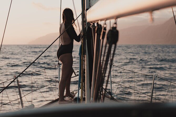 funchal-sunset-sailing-private-tour