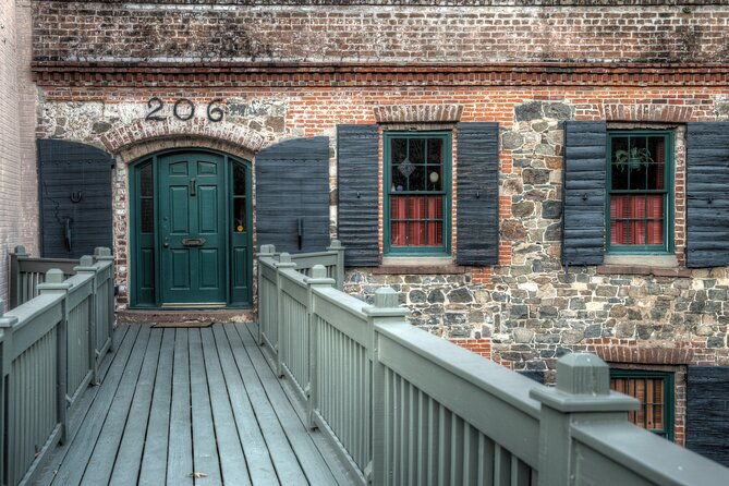 generals-and-generalities-pub-crawl-in-savannah