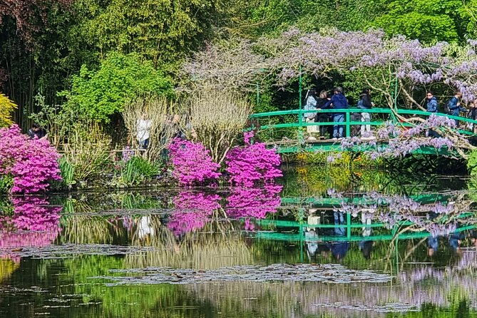 giverny-and-rouen-private-full-day-tour-from-paris-van-and-guide