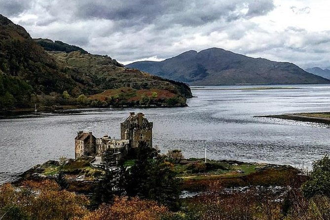 glasgow-eilean-donan-loch-ness-glenfinnan-2-day-tour