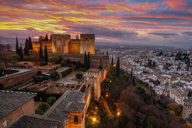going-to-alhambra-3-hrs-private-tour-skip-the-long-lines-to-visit-the-alhambra-2