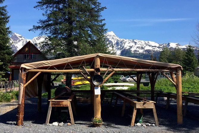 gold-panning-in-seward-alaska