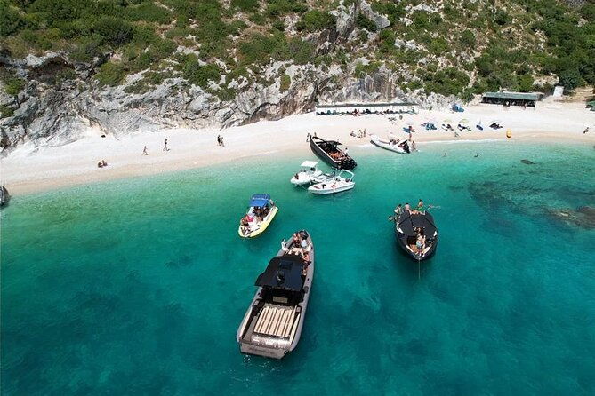 grama-bay-beaches-and-caves-private-speedboat-tour