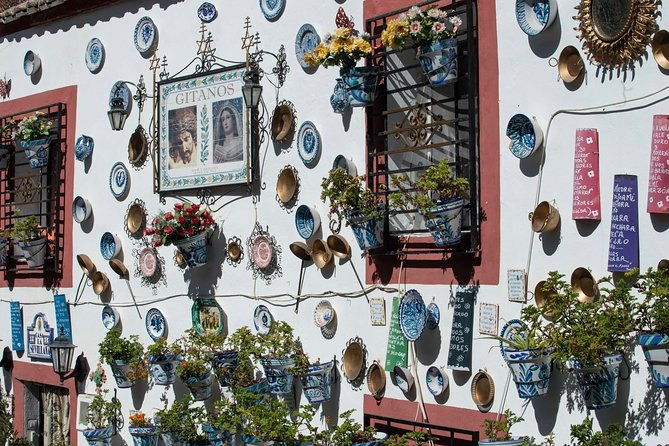 granadas-heritage-private-tour-of-albaicinsacromonte-sagrario