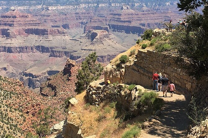 grand-canyon-hike-with-sedona-and-flagstaff-hotel-pickup