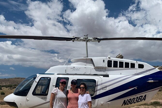 grand-canyon-west-rim-helicopter-dream-tour-meadview-az-ranch