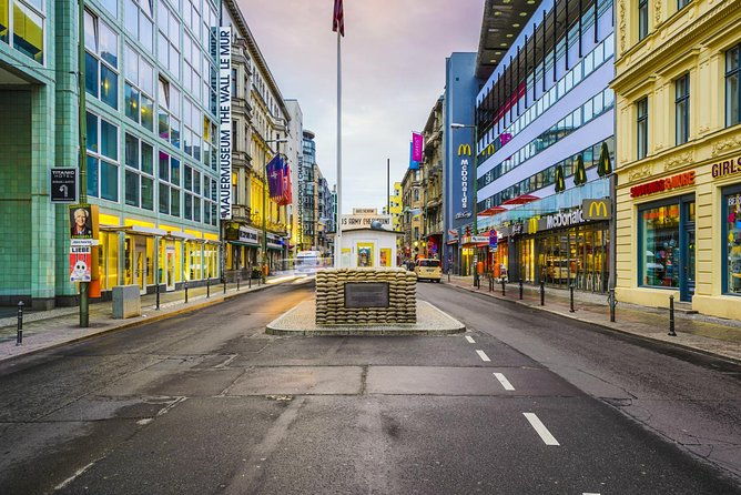 greatest-escapes-from-east-berlin-exploration-game-and-tour