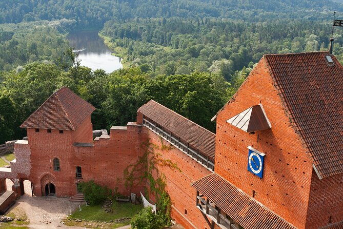 group-tour-sigulda-and-turaida-from-riga