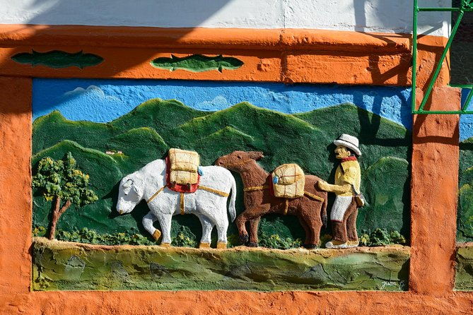 guatape-adventure-color-and-landscape