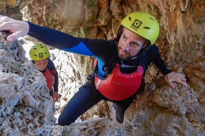 guided-coasteering-adventure-in-pula-2