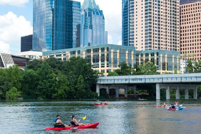 guided-downtown-skyline-kayak-tour-in-austin-2