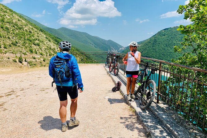 guided-ebike-tour-of-lake-fiastra