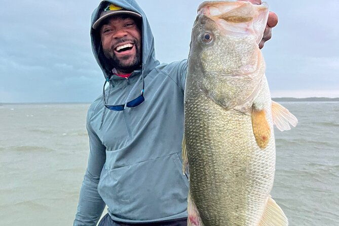 guided-fishing-trip-on-canyon-lake