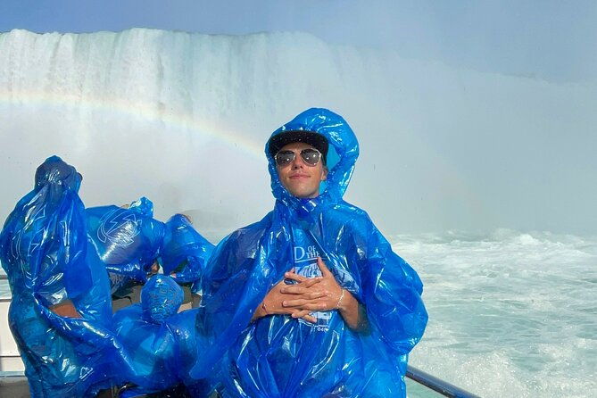 guided-maid-of-the-mist-and-cave-of-the-winds-tour