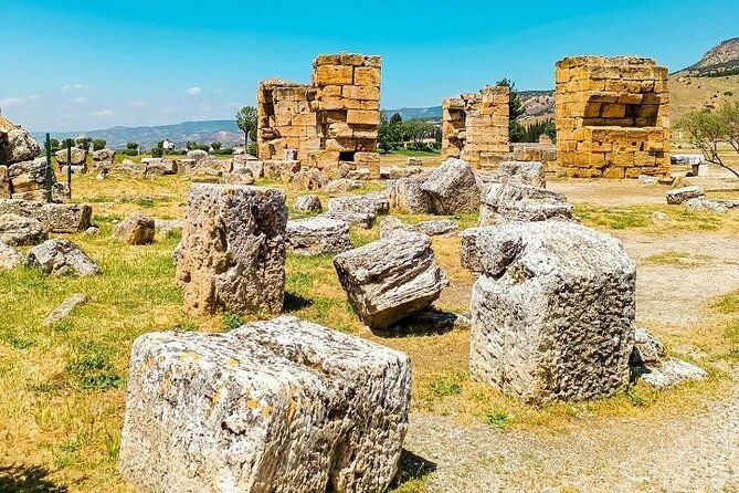 guided-salda-lake-pamukkale-thermal-poolshierapolis-day-tour