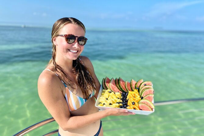 guided-snorkel-morning-sail-small-groups-with-honest-eco