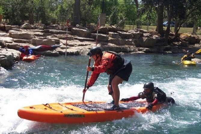 guided-stand-up-paddleboard-tour-of-san-marcos-river