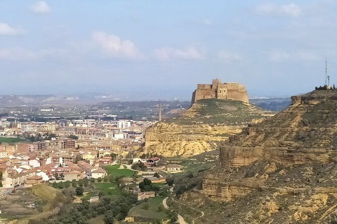guided-tour-of-monzon-and-the-castle-3h