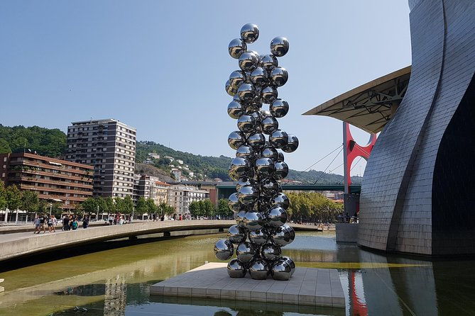 guided-tour-of-the-guggenheim-museum-bilbao