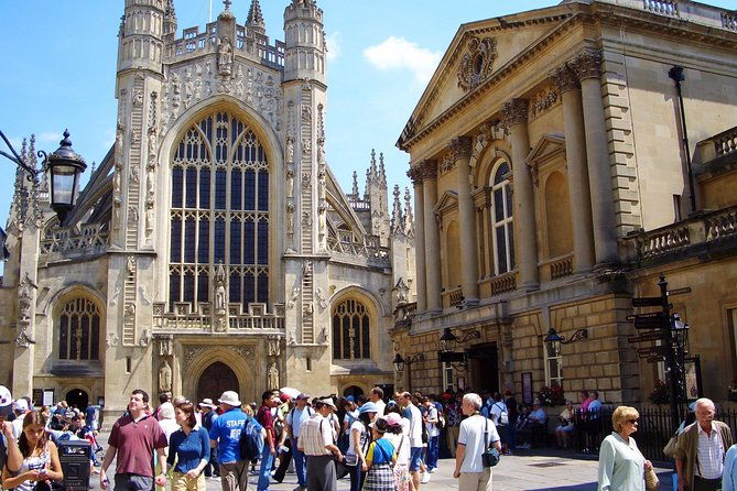 guided-tour-to-bath-stonehenge-from-cambridge-by-roots-travel