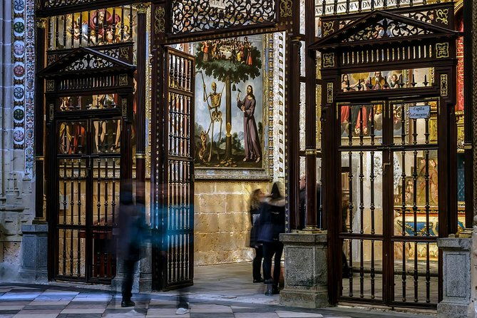 guided-visit-meet-the-lady-of-the-cathedrals-guided-visit-to-cathedral