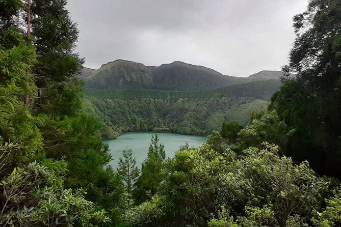 guided-visit-to-the-crater-and-volcano-of-lagoa-das-sete-cidades