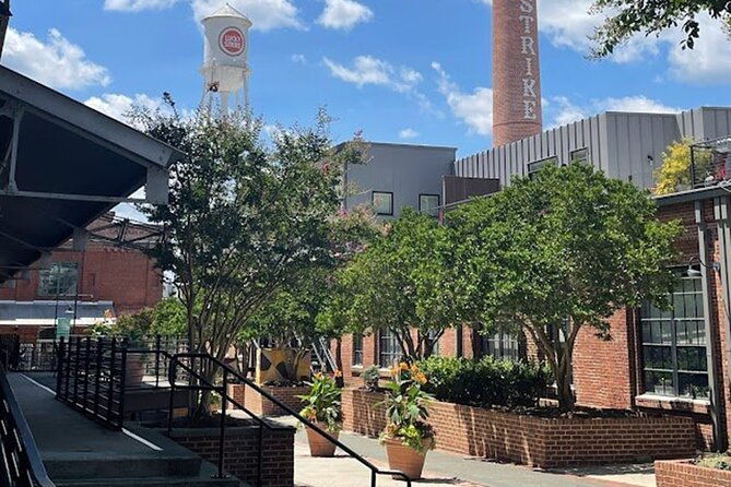 guided-walking-historian-tour-in-downtown-durham