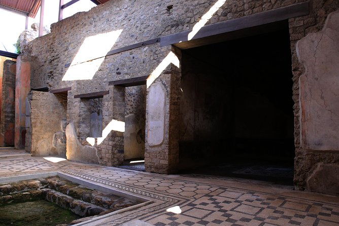 guided-walking-tour-of-ancient-pompeii-highlights