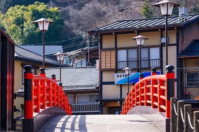 gujo-hachiman-crafting-culture-and-castle-in-the-clouds