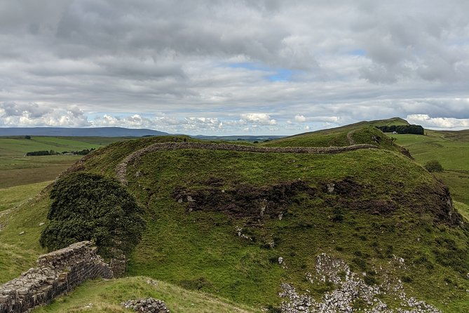 hadrians-wall-day-tour-a-guided-walk-of-the-roman-frontier-2