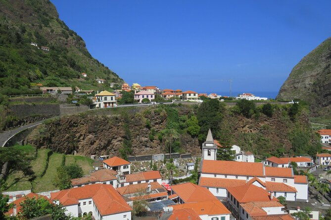 half-day-jeep-wine-tour-and-tasting-sea-cliff-adventure-2