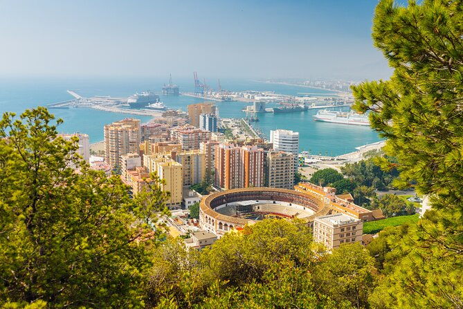 half-day-private-taxi-tour-to-malaga-historic-center