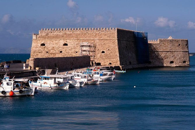 half-day-private-tour-to-knossos-palace-skip-the-line-panoramic-city-tour-2