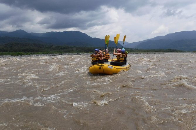 half-day-rafting-in-pastaza-river